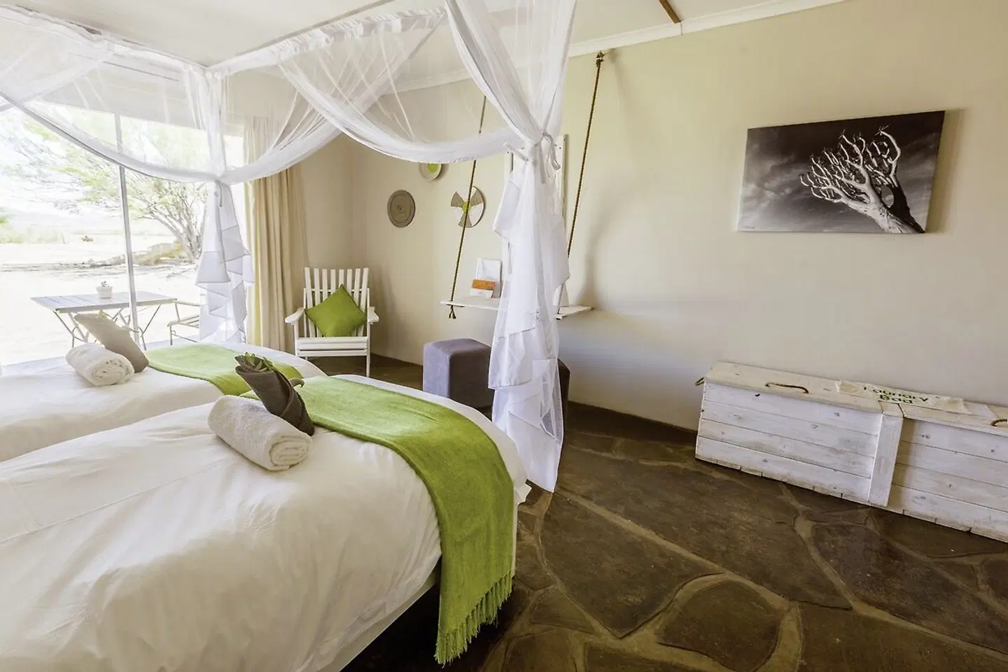 Elegant Desert Lodge Wohnbeispiel