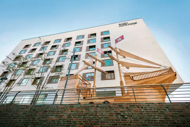 JUFA Hotel Hamburg HafenCity Aussenansicht