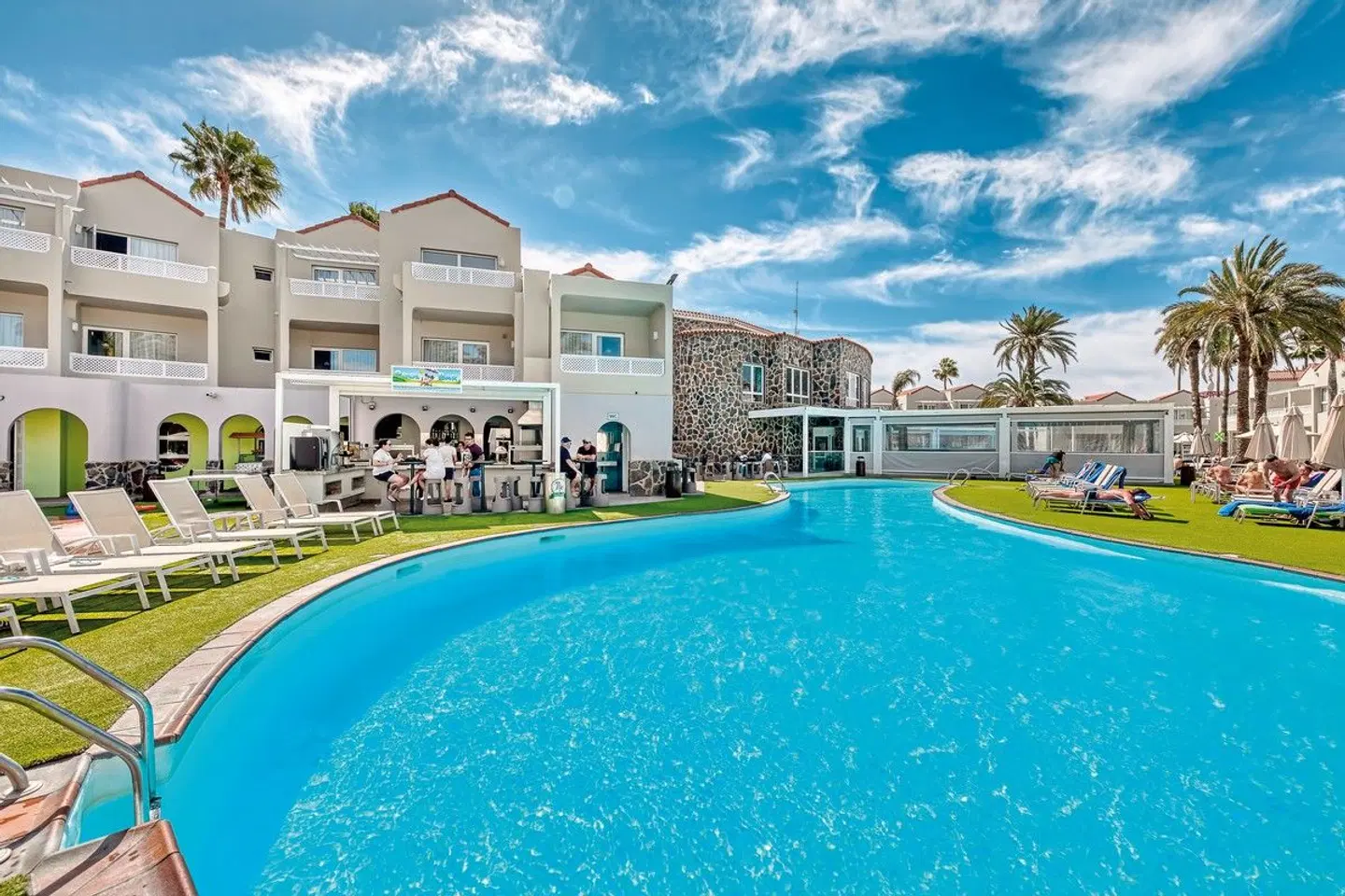 LIVVO Koala Garden Appartements Pool