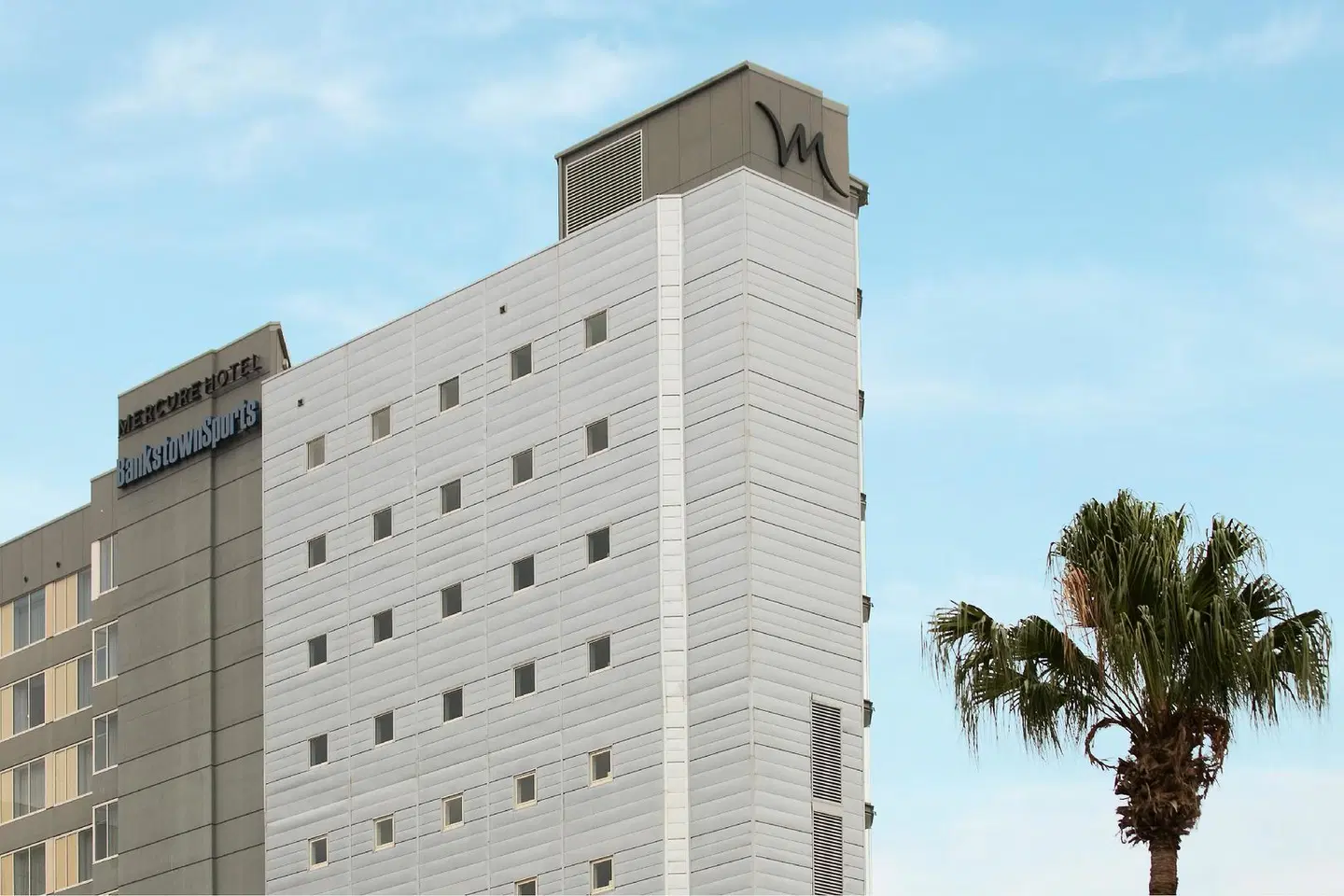 Mercure Sydney Bankstown EXTERIOR