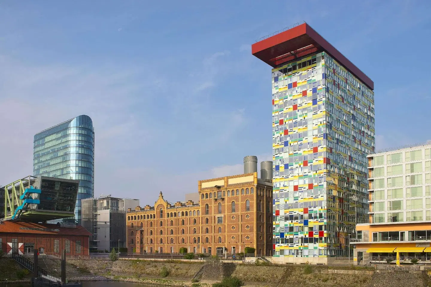 INNSIDE Düsseldorf Hafen EXTERIOR