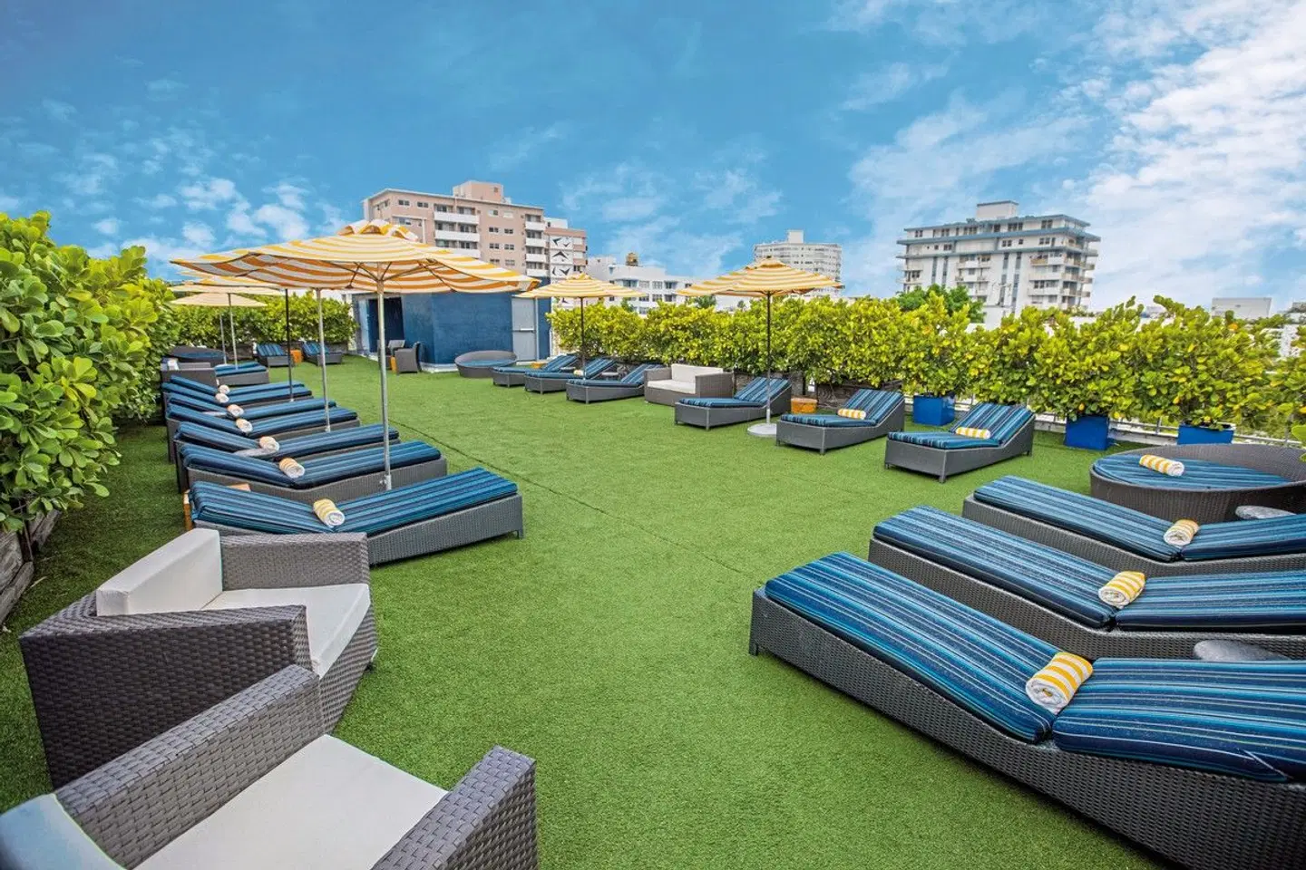 Catalina Hotel Strand