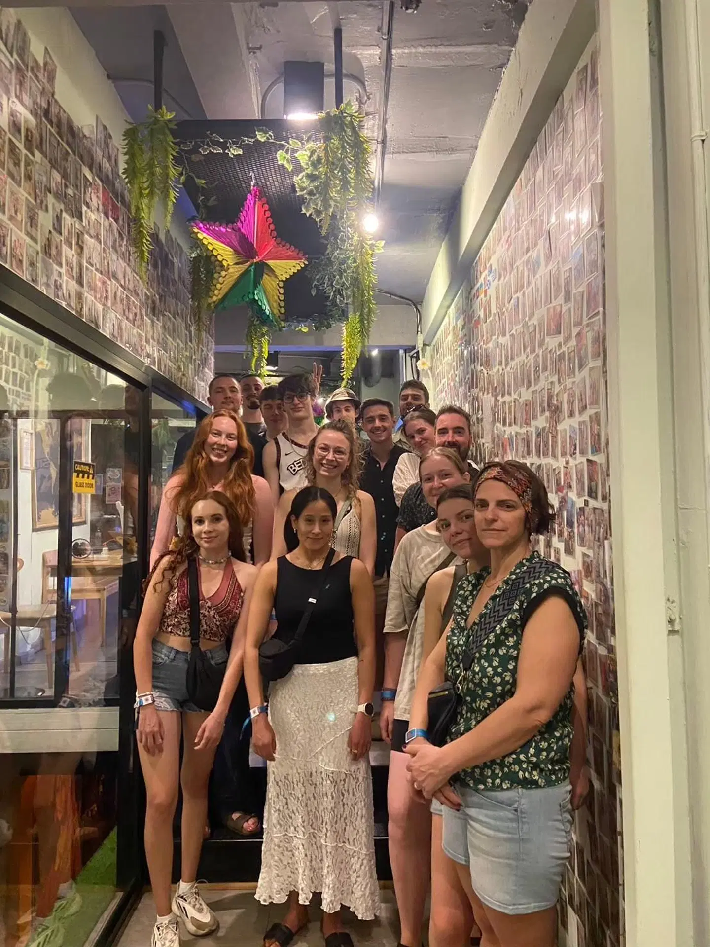 Khaosan Social Capsule Hostel PEOPLE