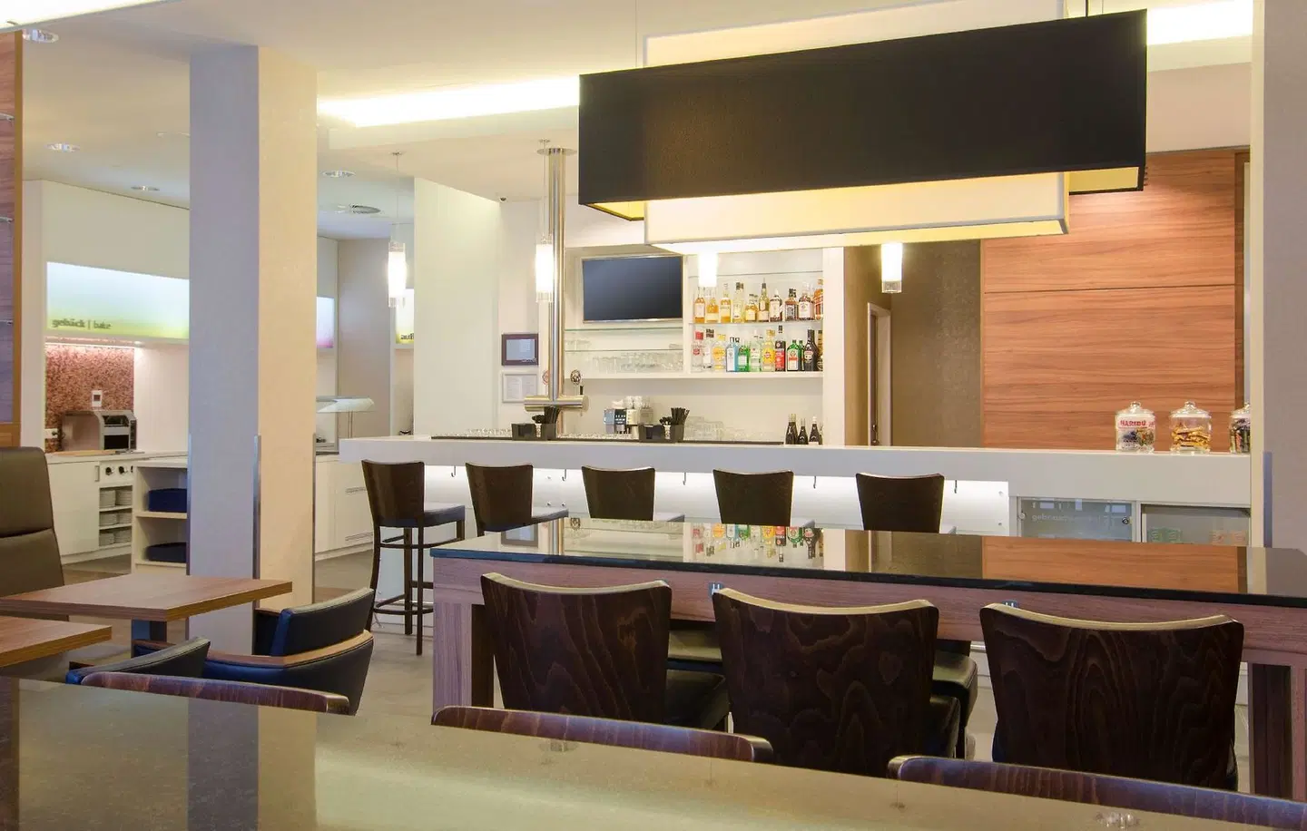 Hampton by Hilton Nürnberg City Centre Bar