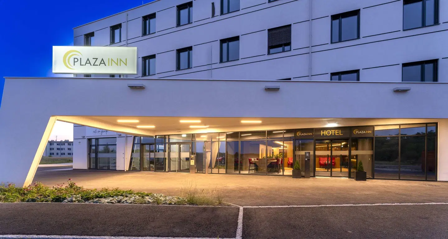 PLAZA INN Wiener Neustadt, BW Signature Collection EXTERIOR
