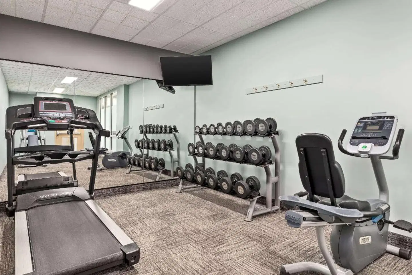Ramada by Wyndham, Niagara Falls Near Fallsview District SPORTS_AND_LEISURE