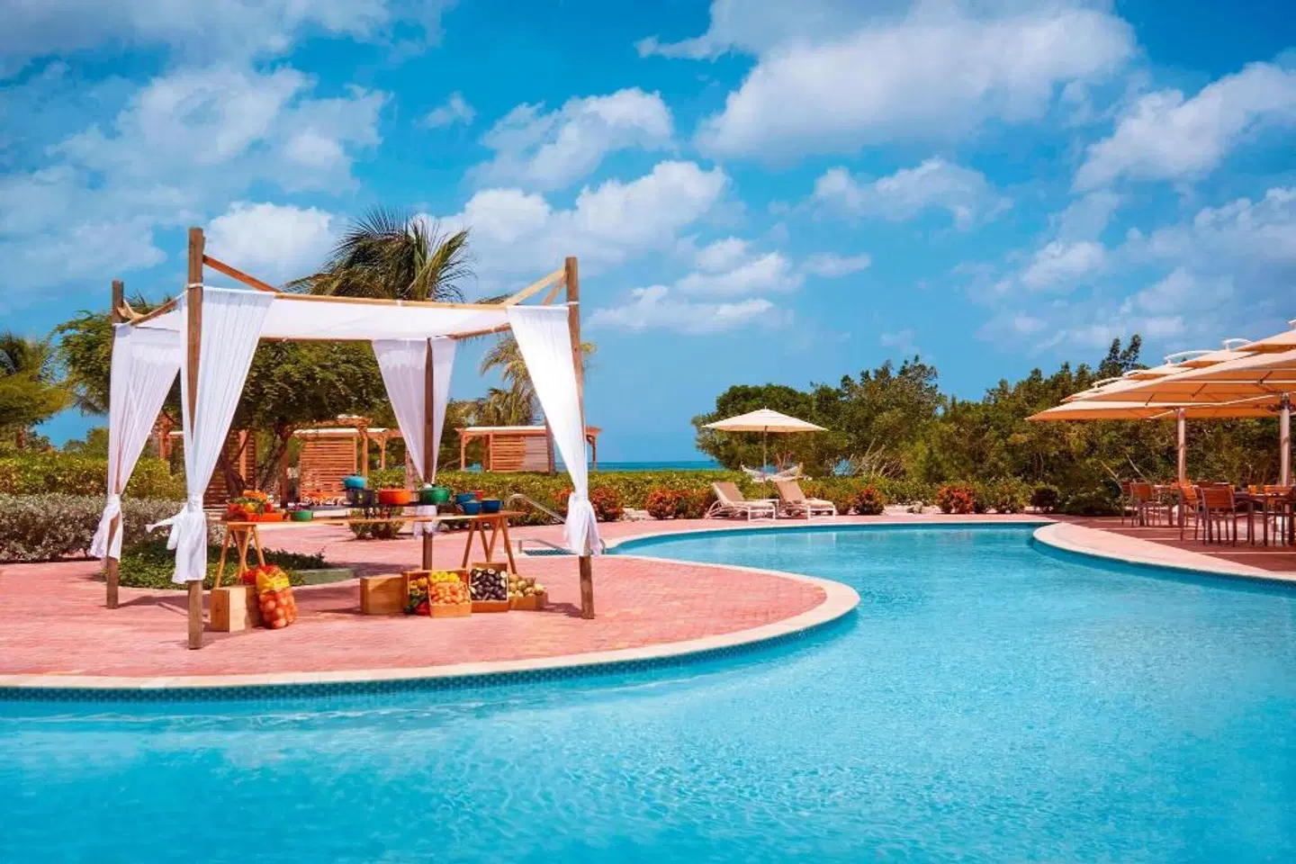 The Ritz-Carlton, Aruba OUTDOOR_POOL