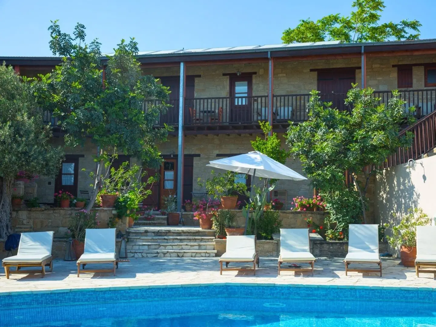 Eveleos Country House OUTDOOR_POOL