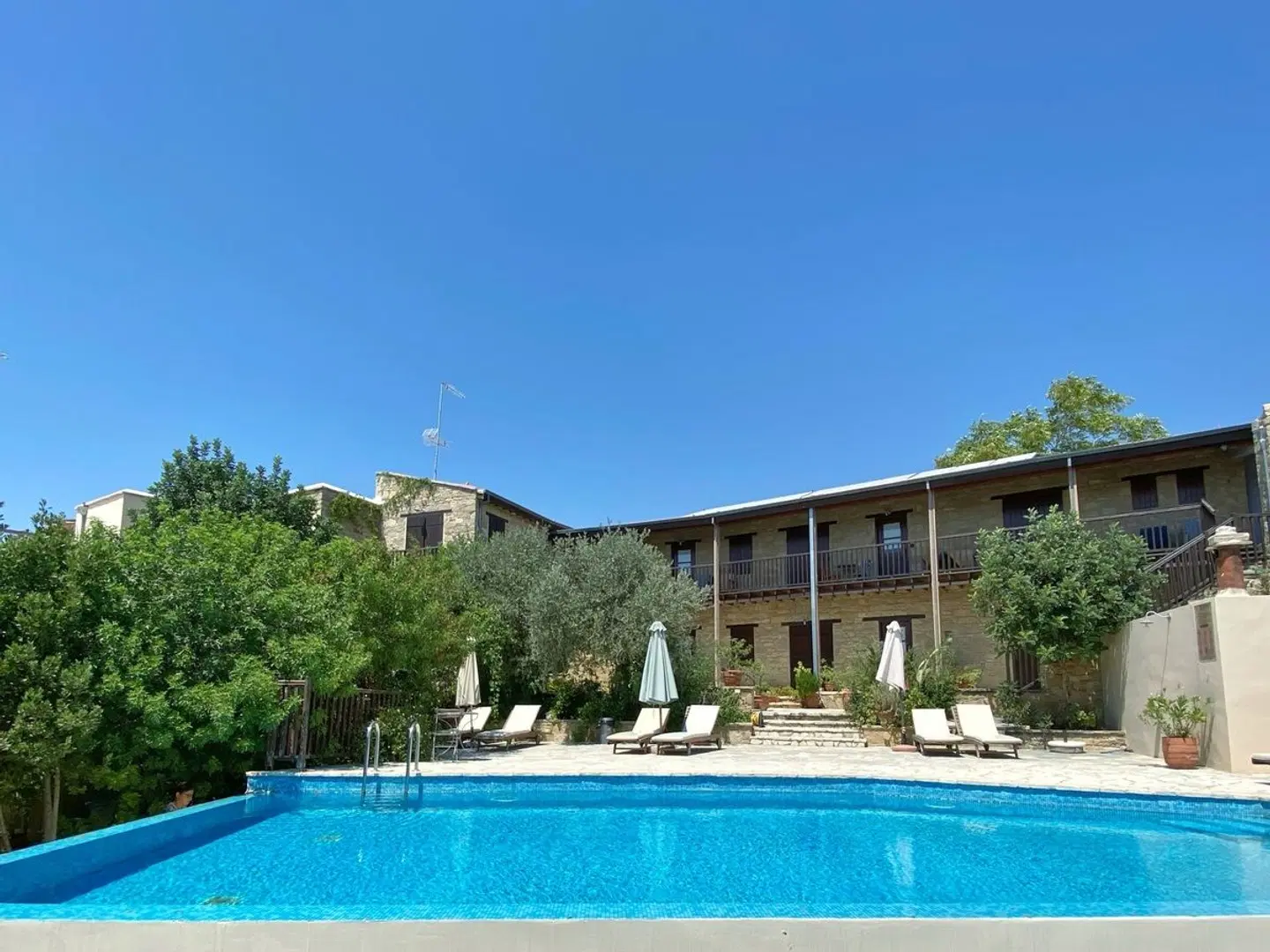 Eveleos Country House OUTDOOR_POOL