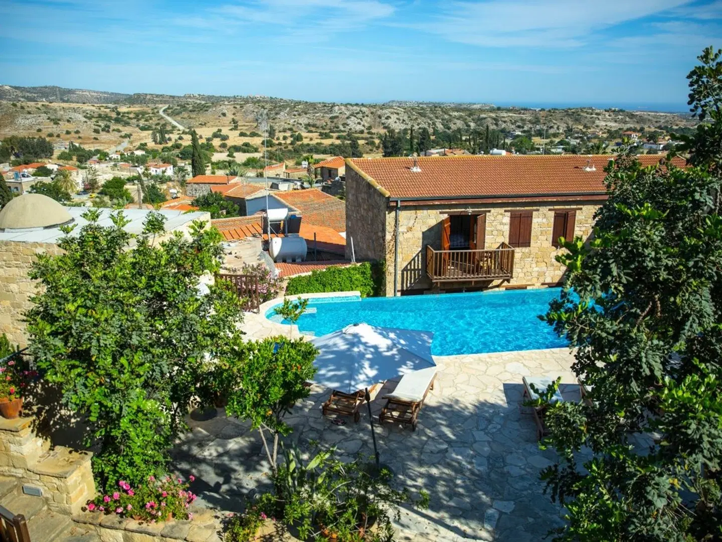 Eveleos Country House EXTERIOR
