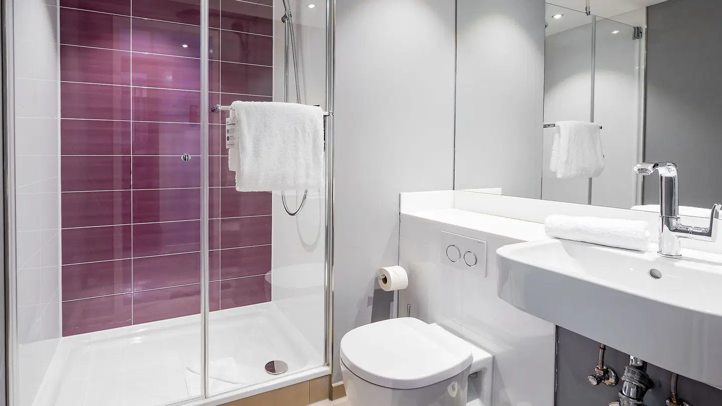 Premier Inn Nuernberg City Opernhaus Badezimmer