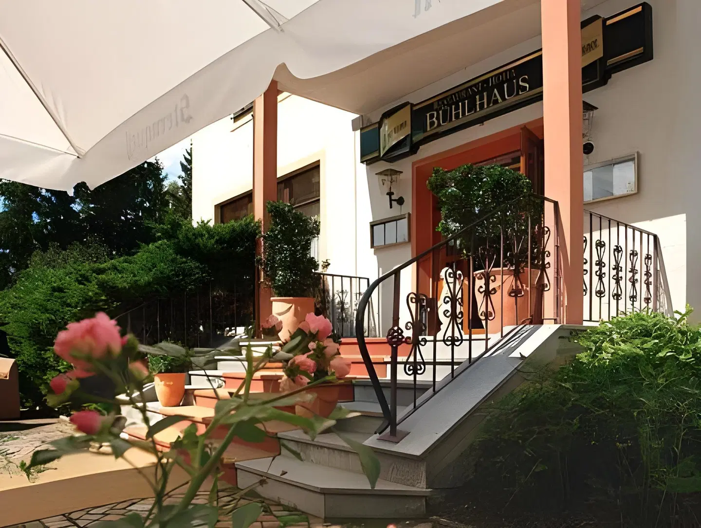 Hotel & Restaurant Bühlhaus Terrasse