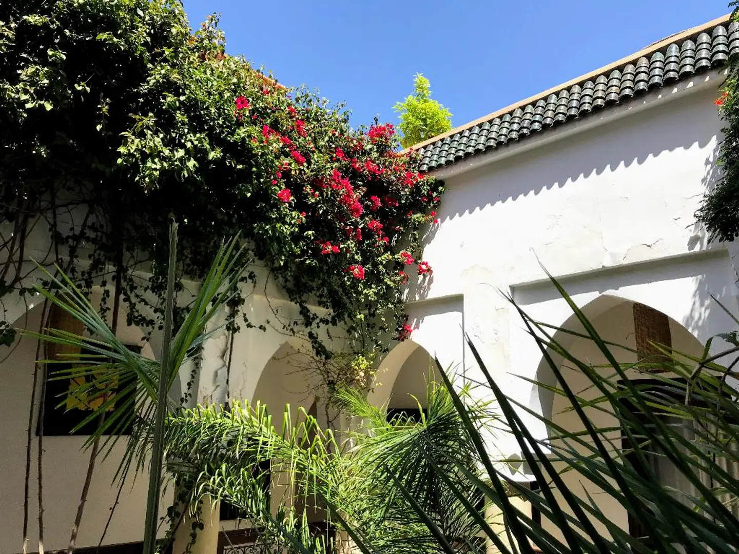 Dar Zaman EXTERIOR