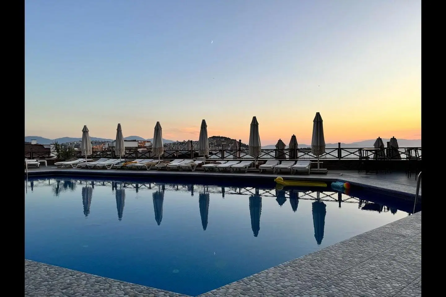 Suhan Seaport Hotel OUTDOOR_POOL