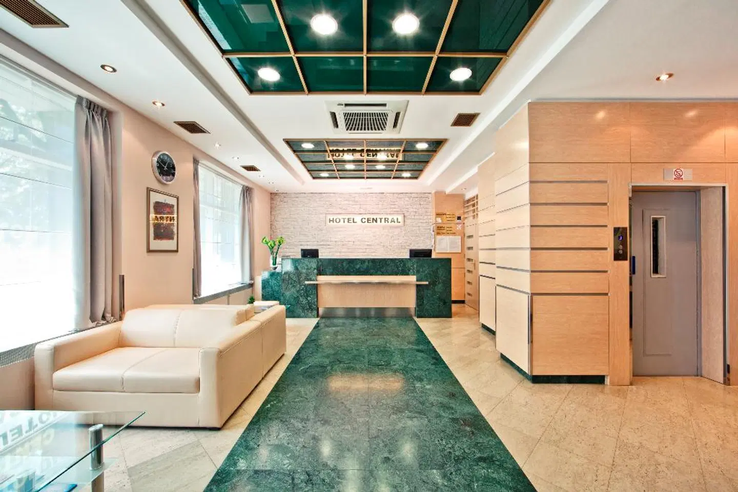 Central LOUNGE_LOBBY