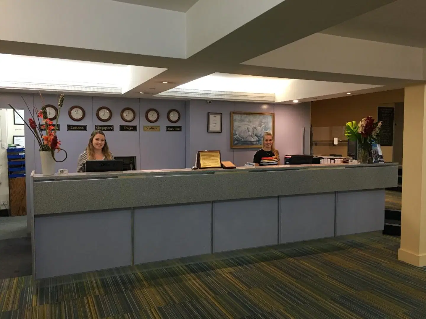 Devere Hotel LOUNGE_LOBBY