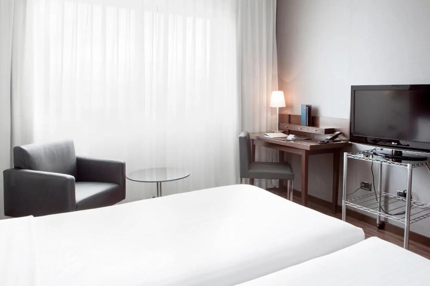 AC Hotel by Marriott Gijón ROOM_EXAMPLE