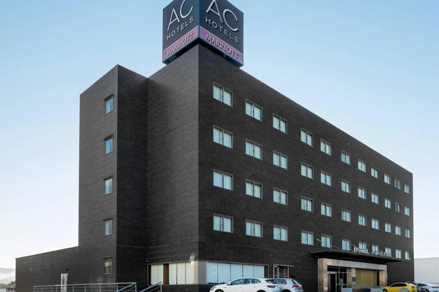 AC Hotel by Marriott Gijón EXTERIOR
