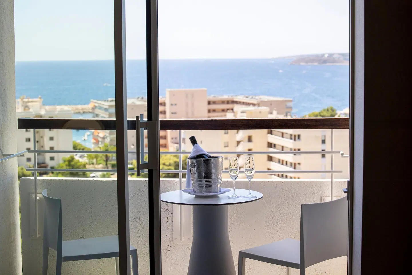 Leonardo Boutique Mallorca Port Portals Terrasse