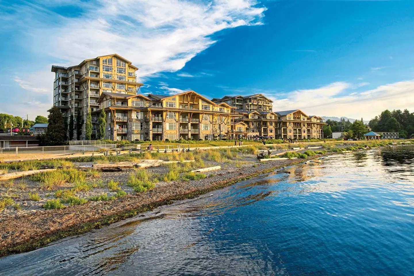 The Beach Club Resort EXTERIOR