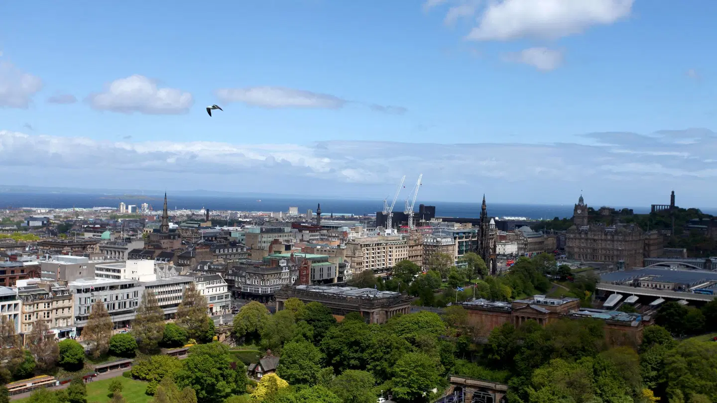 Holiday Inn Edinburgh City West LANDSCAPE