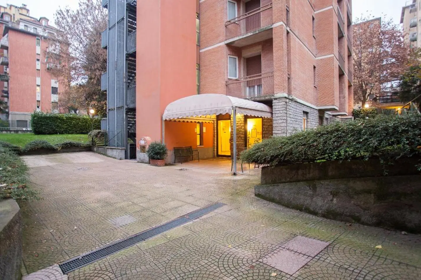 iH Aparthotel Milano Argonne Park EXTERIOR
