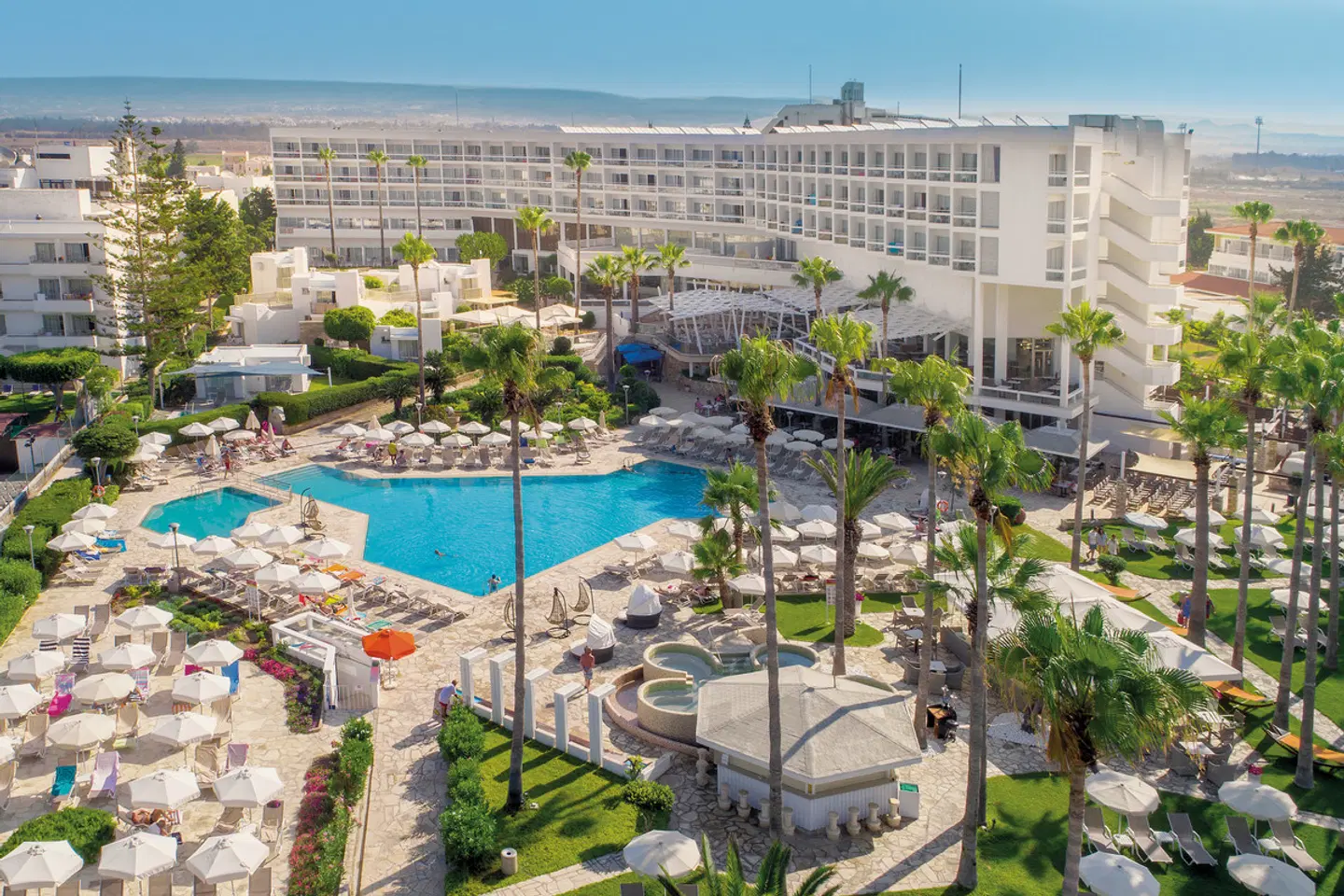 Leonardo Plaza Cypria Maris Beach Hotel & Spa EXTERIOR