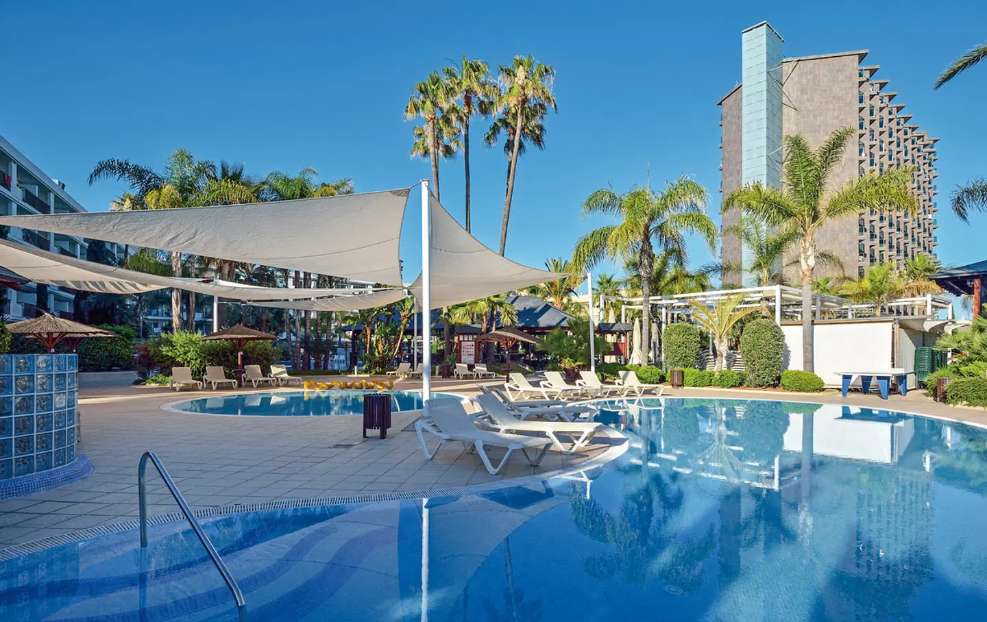 Sol Príncipe OUTDOOR_POOL