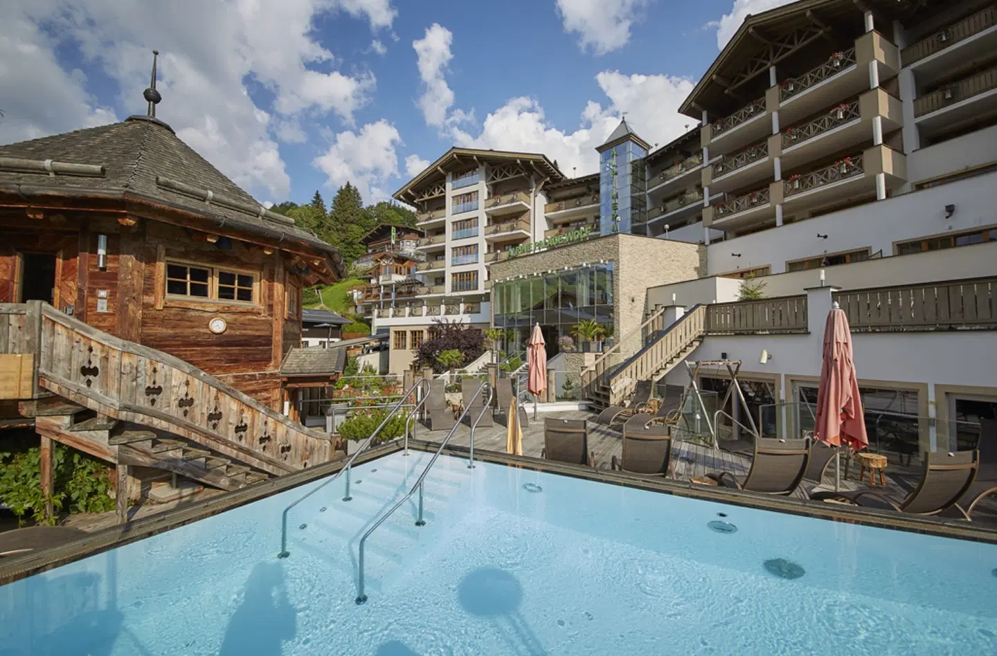 Hotel Alpine Palace OUTDOOR_POOL