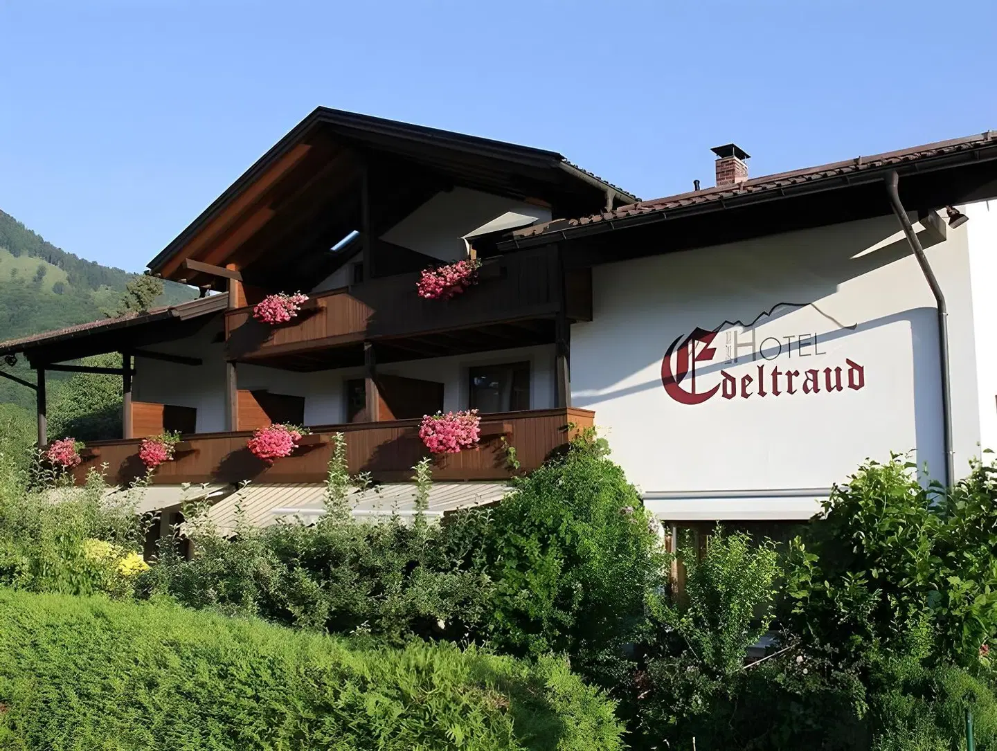 Edeltraud EXTERIOR