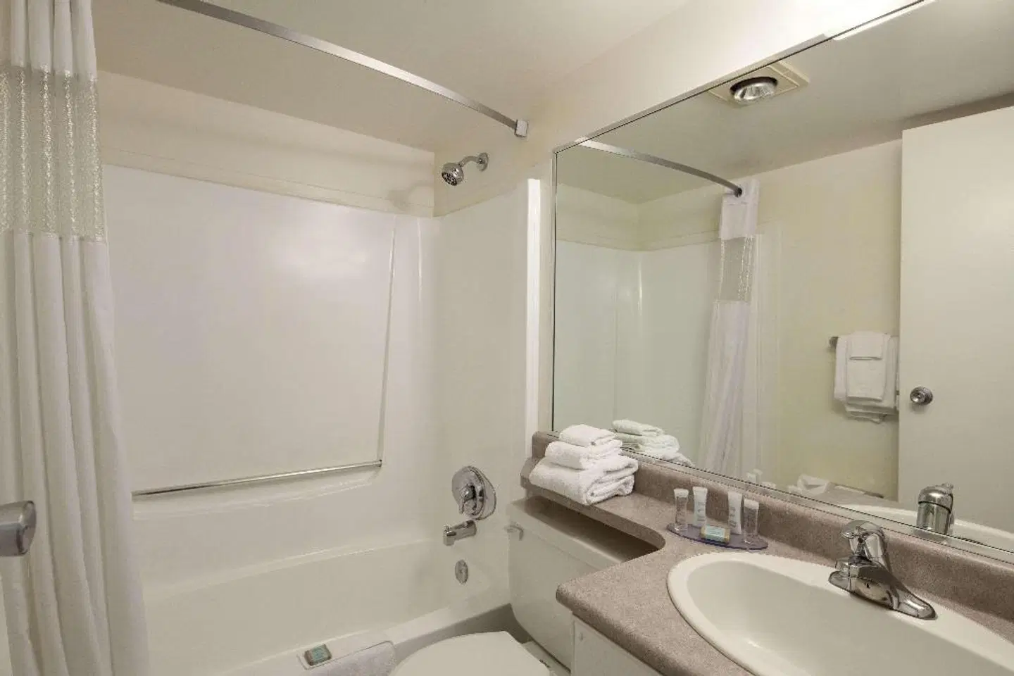 Travelodge Nanaimo Badezimmer