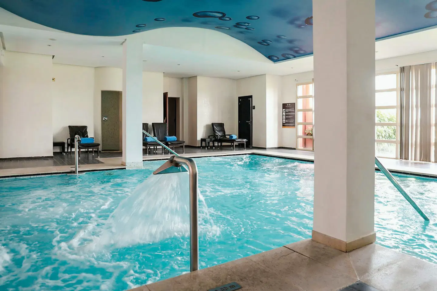 Kenzi Menara Palace INDOOR_POOL