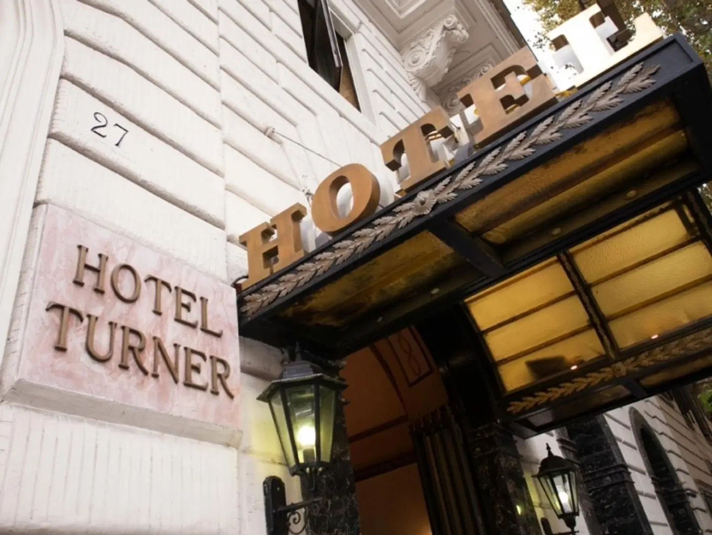 Turner EXTERIOR