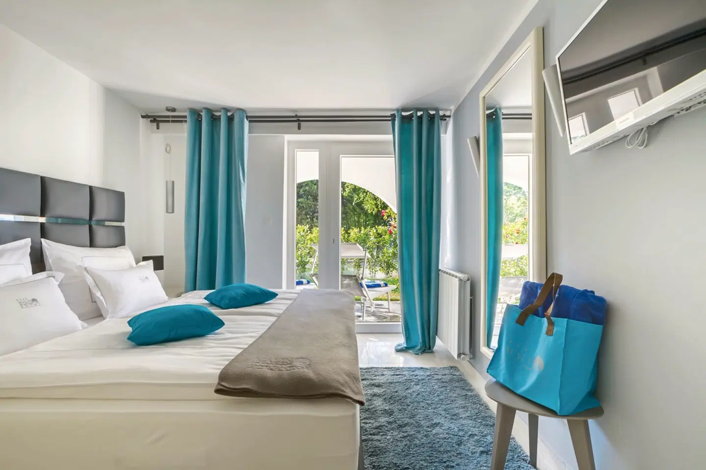 Malin ROOM_EXAMPLE
