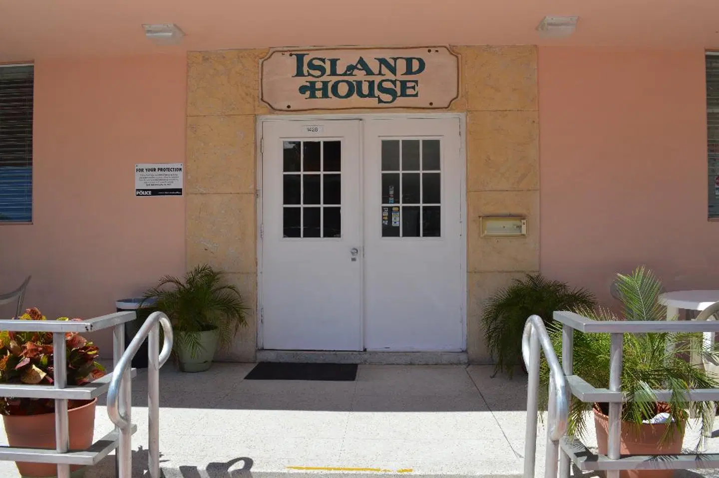 Island House South Beach EXTERIOR