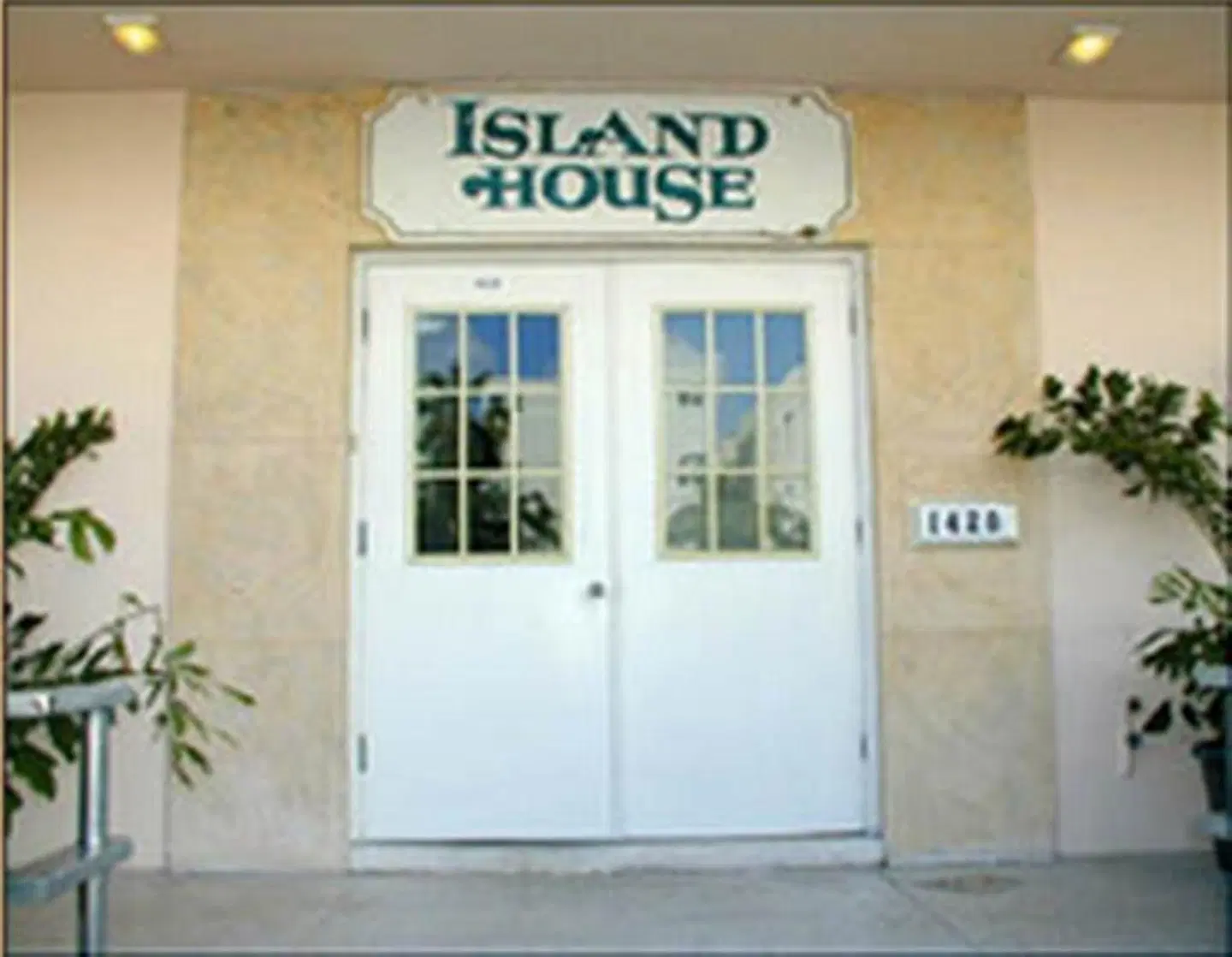Island House South Beach EXTERIOR