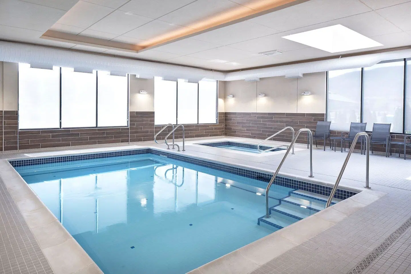 Fairfield Inn & Suites by Marriott Penticton Hallenbad