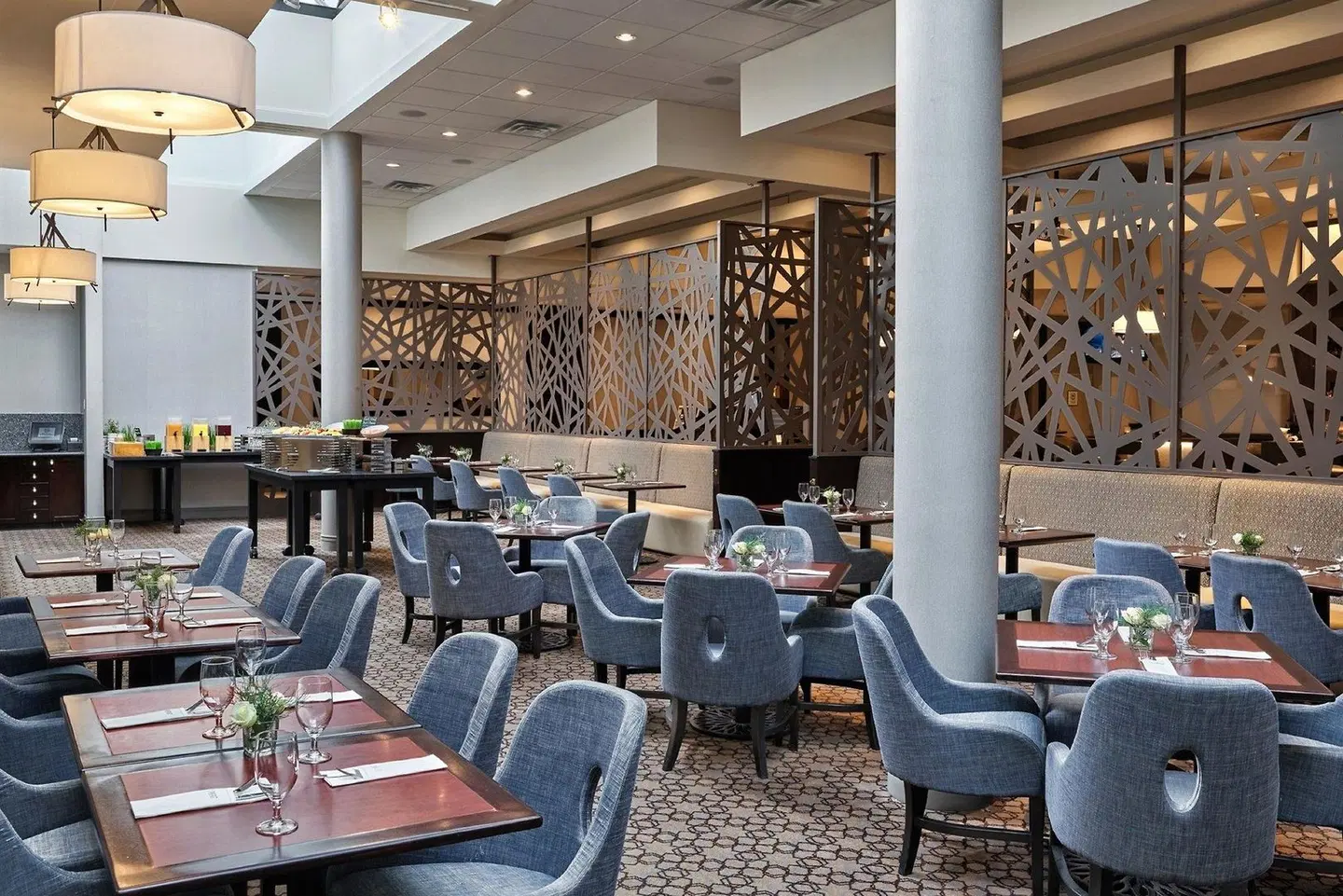 Sheraton Vancouver Guildford Hotel LOUNGE_LOBBY