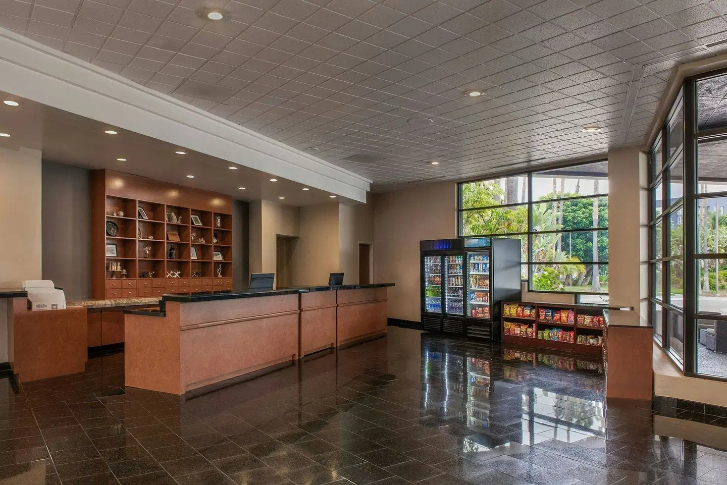 Four Points by Sheraton San Diego Bar