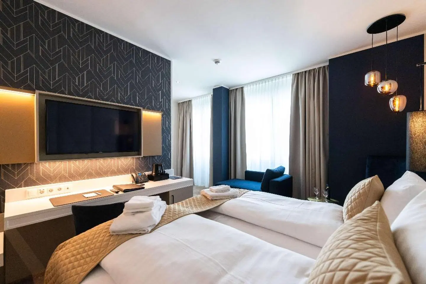 Best Western Premier Royal Hotel Blue ROOM_EXAMPLE