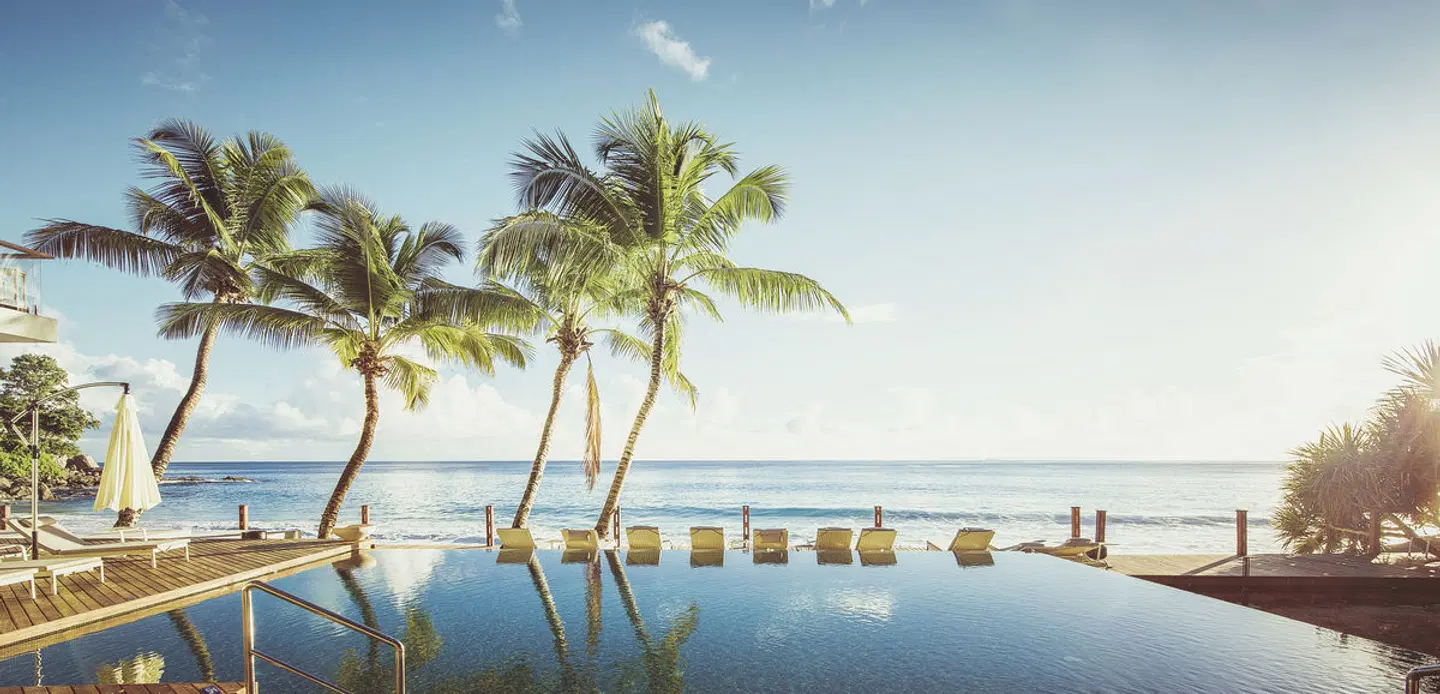 Carana Beach Hotel OUTDOOR_POOL