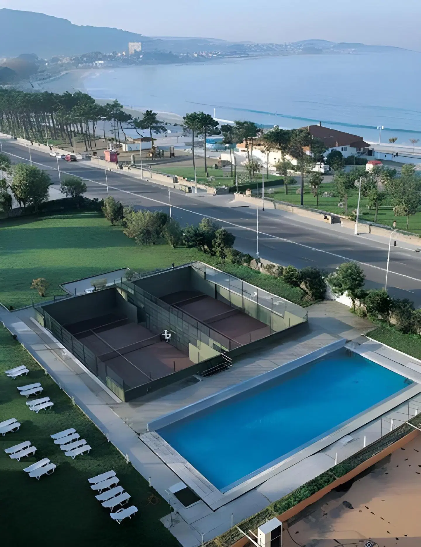 Hotel Attica21 Vigo Business&Wellness OUTDOOR_POOL