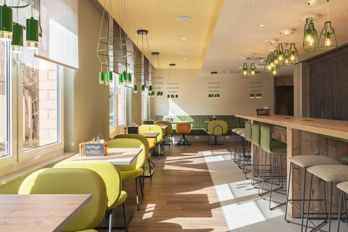 Holiday Inn - the niu, Mill Cologne Mülheim Bar