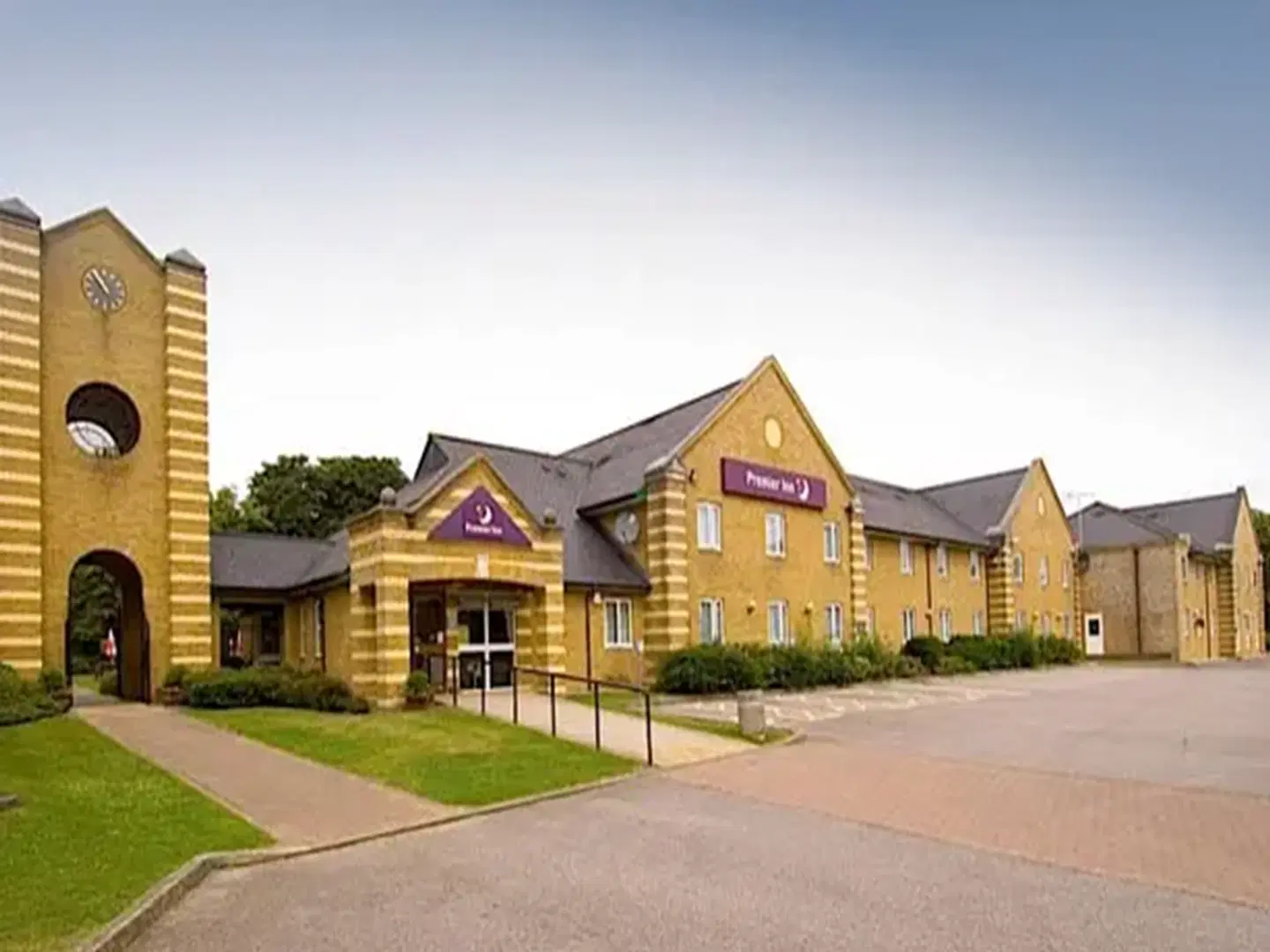 Premier Inn Rosenheim City Lokhöfe EXTERIOR