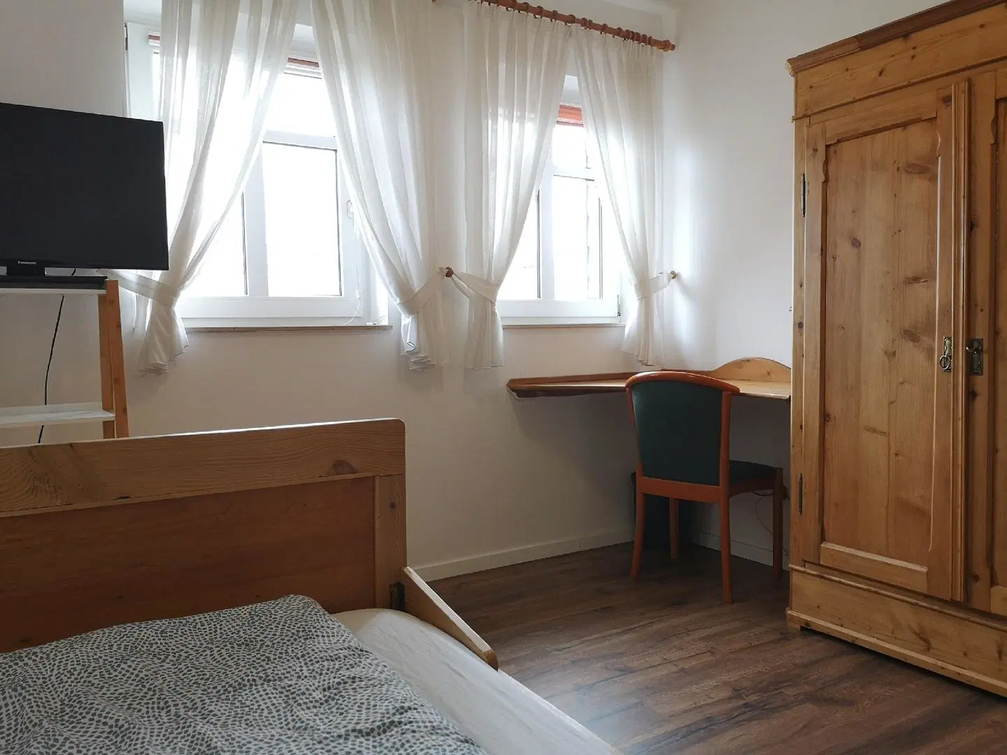 Emmis Erbe ROOM_EXAMPLE