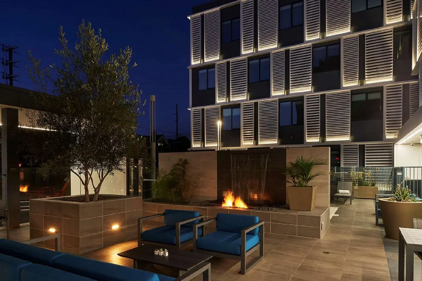 Hotel Mariposa Los Angeles EXTERIOR