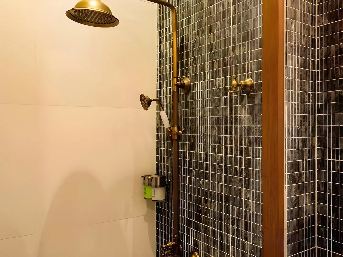 Khunluang Hostel Badezimmer