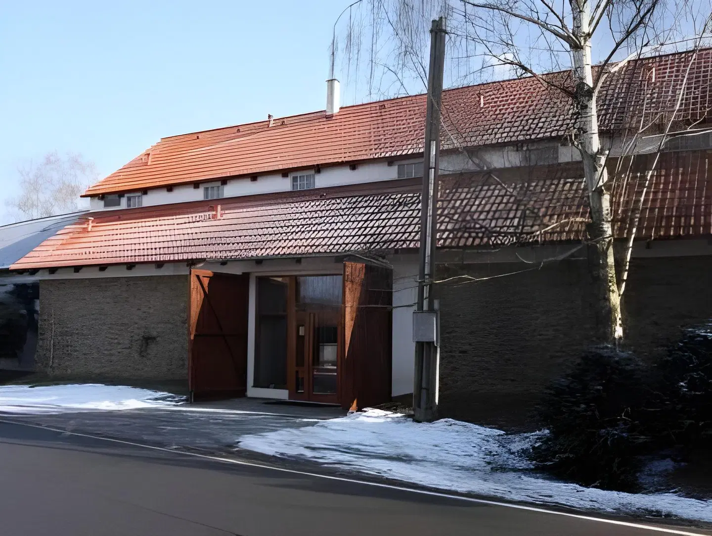 Alt pension EXTERIOR