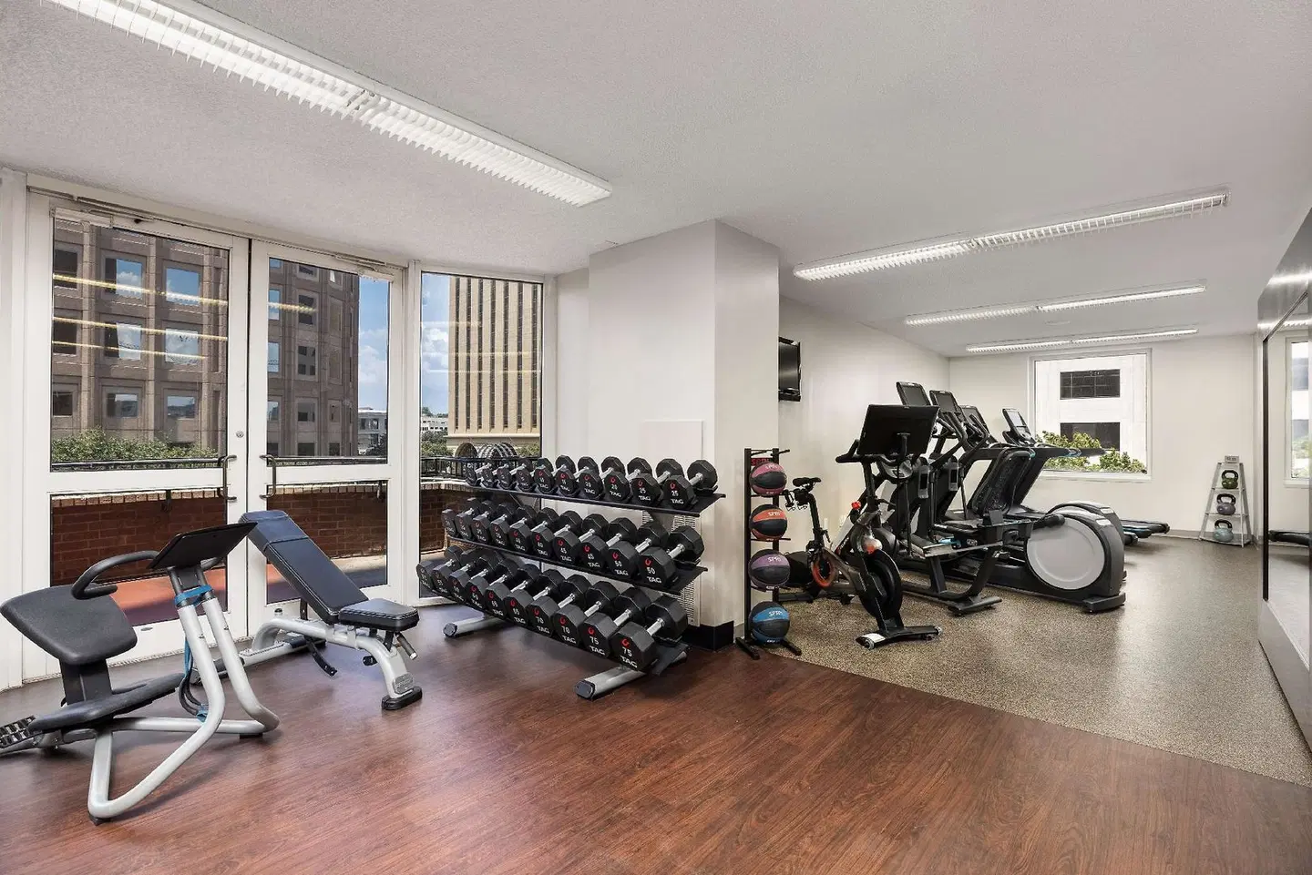DoubleTree Suites by Hilton Austin SPORTS_AND_LEISURE
