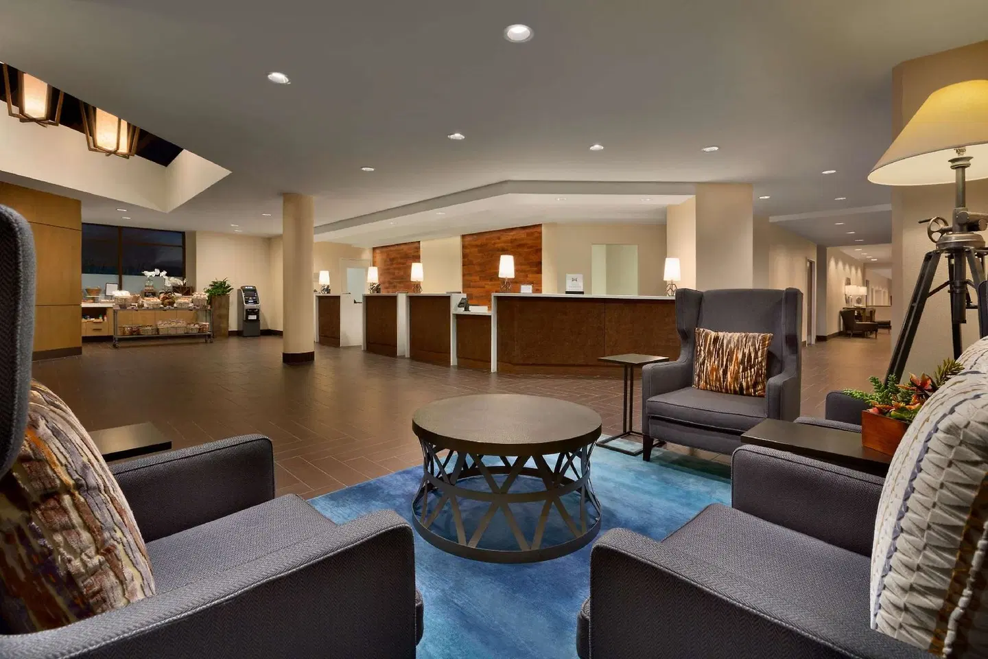 Embassy Suites by Hilton Austin Downtown/Town Lake Bar